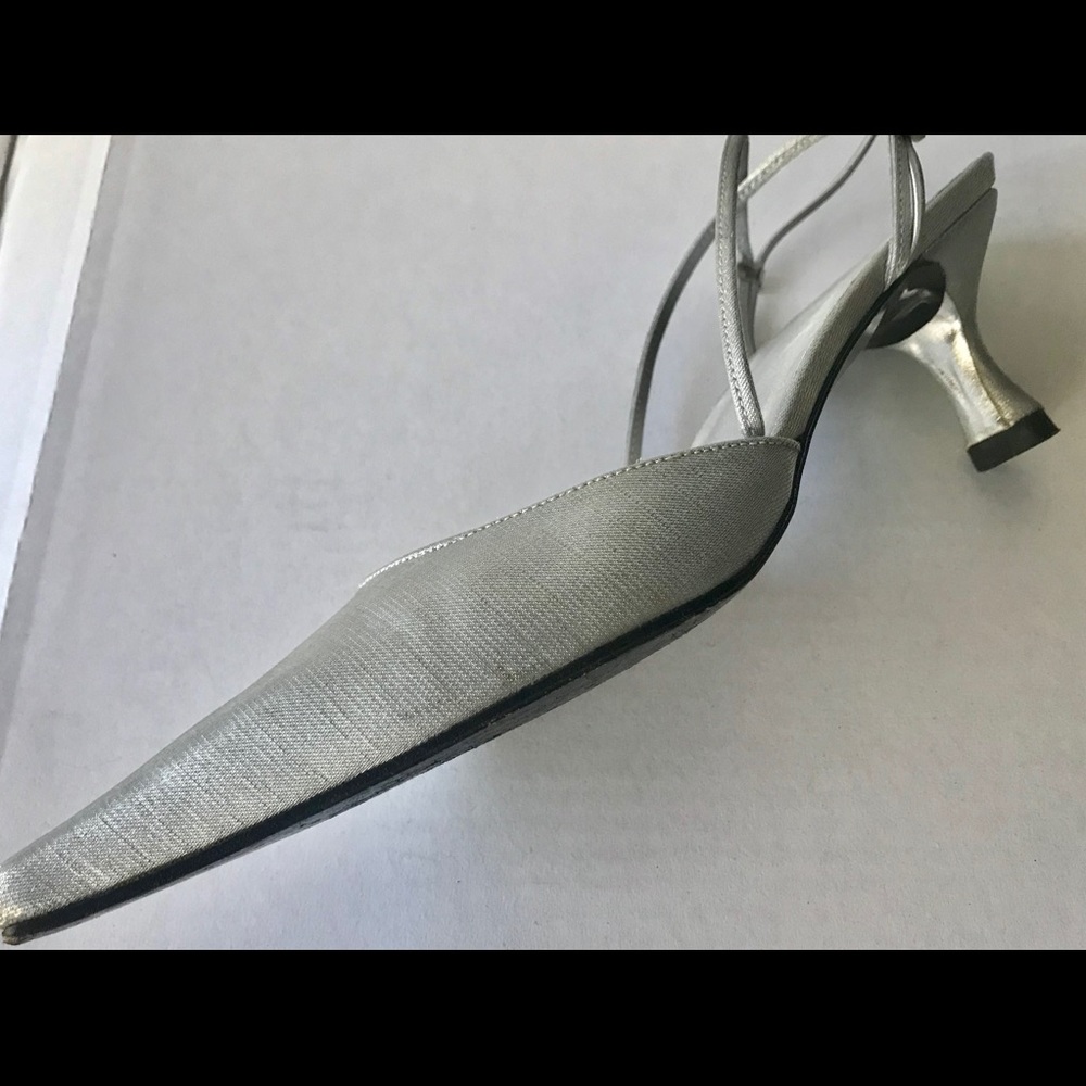 Stuart Weitzman dress slingbacks 7.5N kitten heels